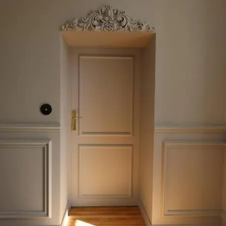 Le Perchoir De Charme Dans Chateau -spa- Brix